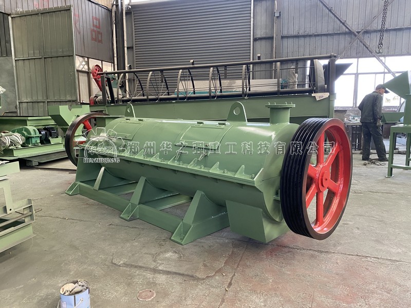 新型攪齒造粒機(jī).jpg