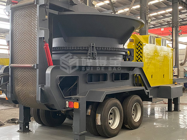 移動(dòng)式樹根破碎設(shè)備專為木材回